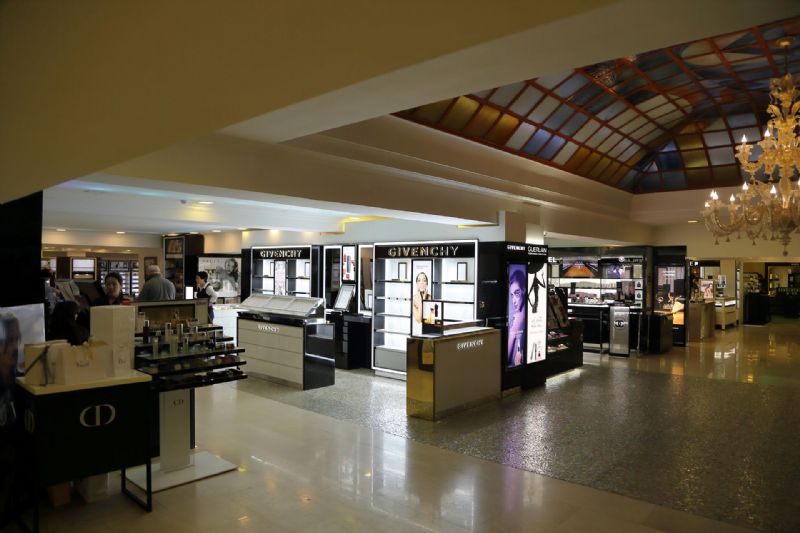 GIVENCHY FRENCH HOUSE