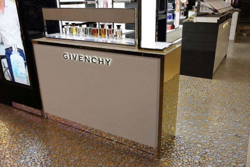 GIVENCHY FRENCH HOUSE