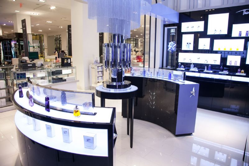 MUGLER HUDSONS BAY QUEEN TORONTO