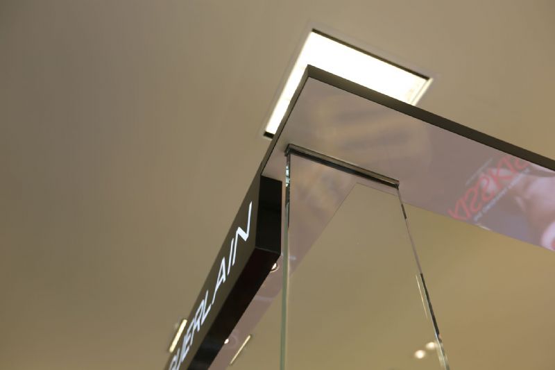 GUERLAIN VANCOUVER, KANADA